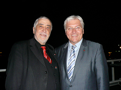 Bernd P. Holst und Frank-Walter Steinmeier